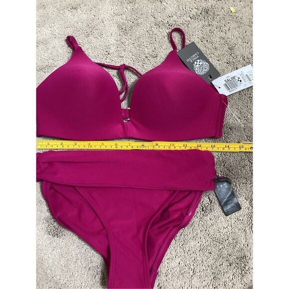 New. Vince Camuto Fuchsia bikini set. L-top/S-bottom. Retails $154 - Picture 7 of 8